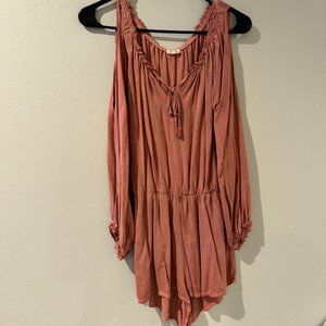 Blush pink romper with cutout sleeves